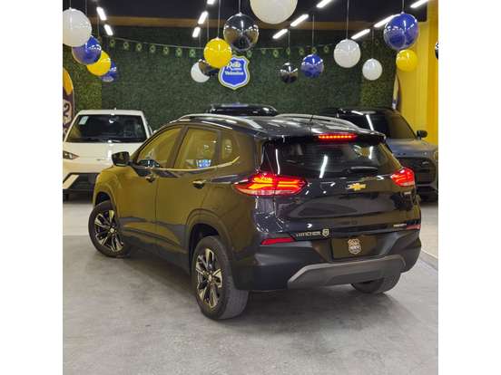 CHEVROLET-TRACKER-2023