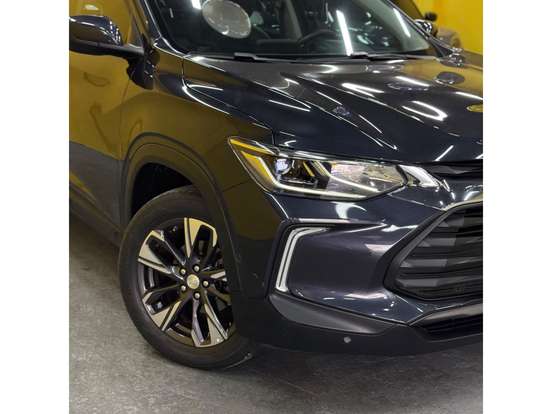 CHEVROLET-TRACKER-2023