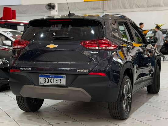 CHEVROLET-TRACKER-2024