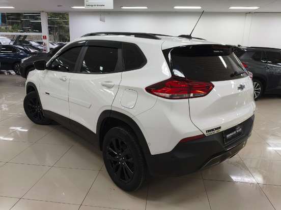 CHEVROLET-TRACKER-2023