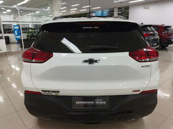 CHEVROLET-TRACKER-2023