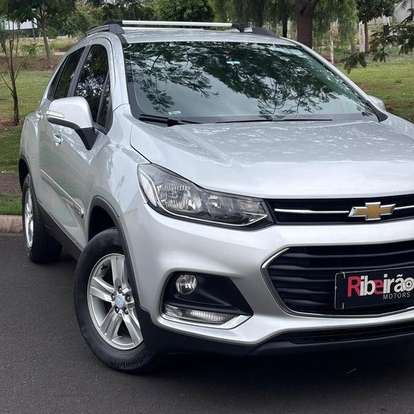 CHEVROLET-TRACKER-2019