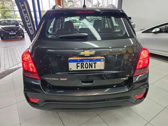 CHEVROLET-TRACKER-2018