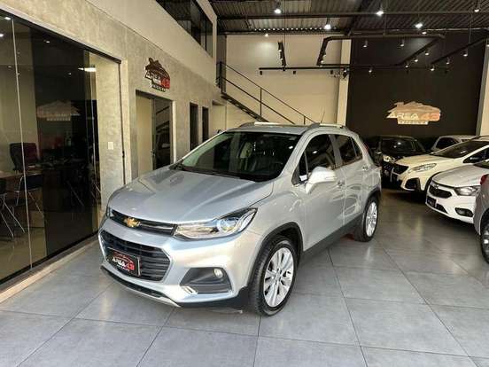 CHEVROLET-TRACKER-2017