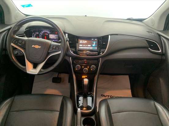 CHEVROLET-TRACKER-2018