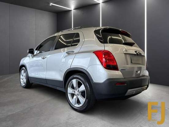 CHEVROLET-TRACKER-2013