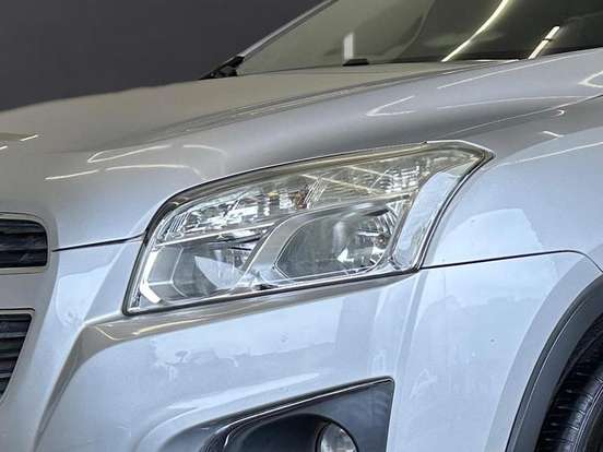 CHEVROLET-TRACKER-2013