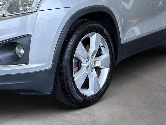 CHEVROLET-TRACKER-2013