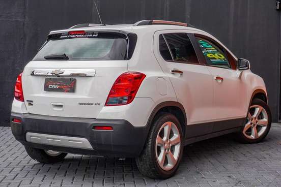 CHEVROLET-TRACKER-2014