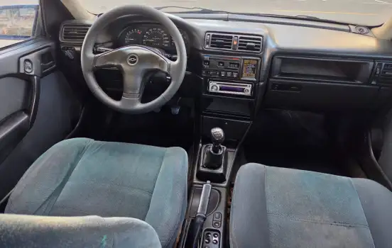 CHEVROLET-VECTRA-2.0 MPFI CD 8V GASOLINA 4P MANUAL CHEVROLET-VECTRA-1995