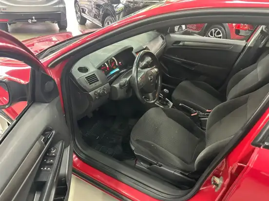 CHEVROLET-VECTRA-2.0 MPFI GT HATCH 8V FLEX 4P MANUAL CHEVROLET-VECTRA-2010