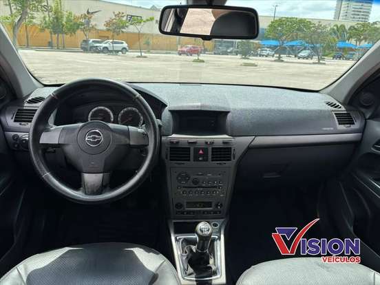CHEVROLET-VECTRA-2.0 MPFI GT HATCH 8V FLEX 4P MANUAL CHEVROLET-VECTRA-2009