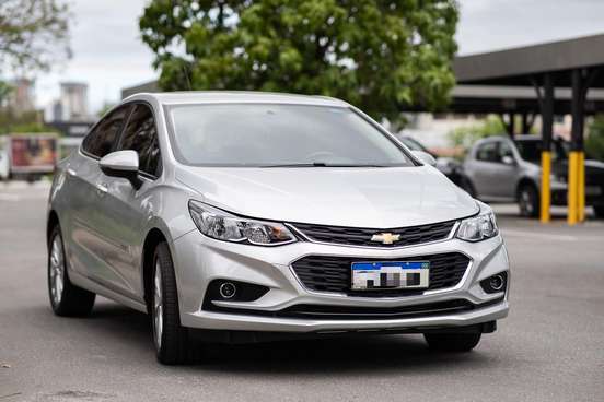 CHEVROLET-CRUZE-2019
