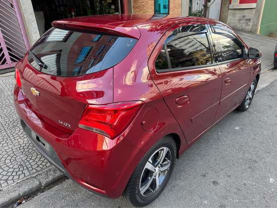 CHEVROLET-ONIX-2018