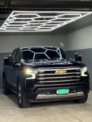 CHEVROLET SILVERADO 5.3 V8 GASOLINA 1500 HIGH COUNTRY 4X4 AUTOMÁTICO