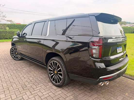 CHEVROLET-SUBURBAN-2021