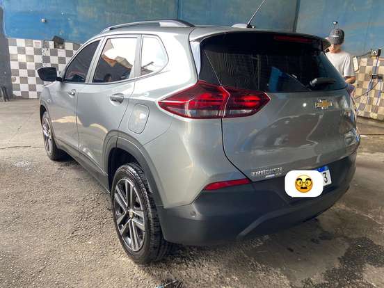 CHEVROLET-TRACKER-2023