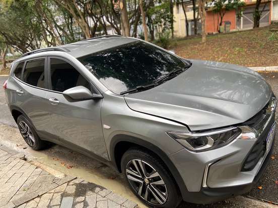 CHEVROLET-TRACKER-2023