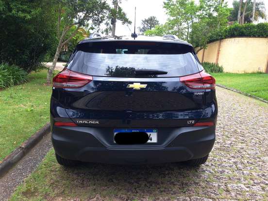 CHEVROLET-TRACKER-2023