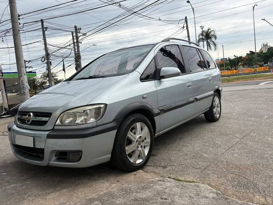 CHEVROLET ZAFIRA 2.0 MPFI ELEGANCE 8V FLEX 4P AUTOMÁTICO