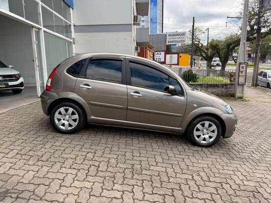 CITROËN-C3-1.4 I EXCLUSIVE 8V FLEX 4P MANUAL CITROËN-C3-2011