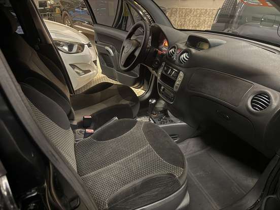 CITROËN-C3-1.6 EXCLUSIVE 16V FLEX 4P AUTOMÁTICO CITROËN-C3-2011