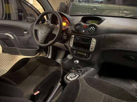 CITROËN-C3-1.6 EXCLUSIVE 16V FLEX 4P AUTOMÁTICO CITROËN-C3-2011
