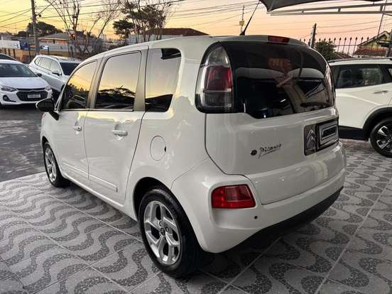 CITROËN-C3-1.6 PICASSO TENDANCE 16V FLEX 4P AUTOMÁTICO CITROËN-C3-2014