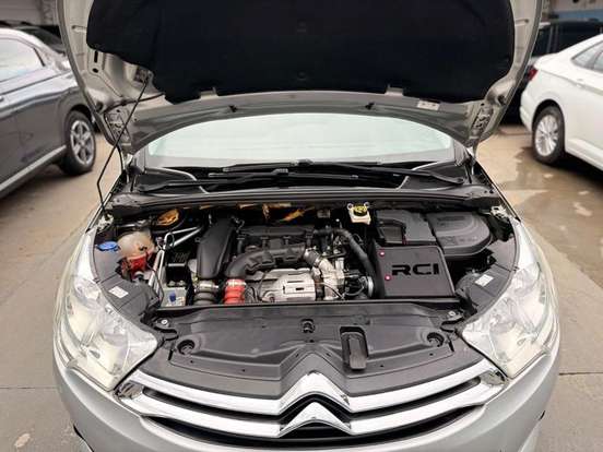 CITROËN-C4 LOUNGE-1.6 THP FLEX ORIGINE BVA CITROËN-C4 LOUNGE-2017
