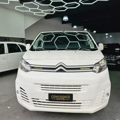 CITROËN-JUMPY-2020