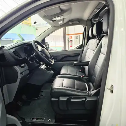 CITROËN-JUMPY-2020