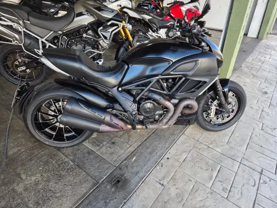 DUCATI-DIAVEL ABS DUCATI-DIAVEL ABS-2014