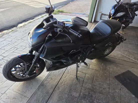 DUCATI-DIAVEL ABS-2014