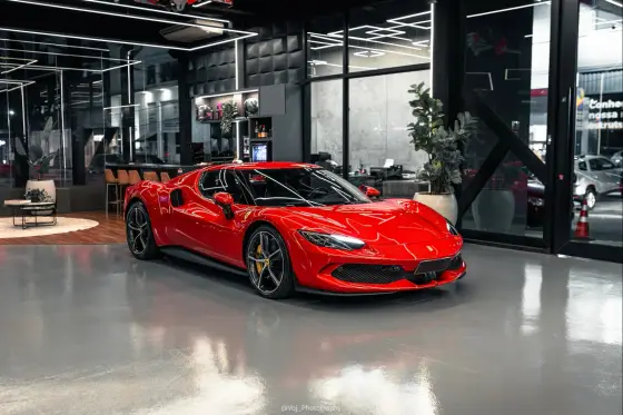 FERRARI 296 GTB 3.0 V6 TURBO PHEV F1-DCT