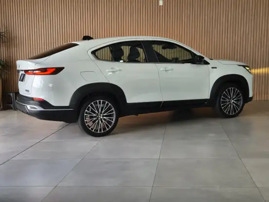 FIAT-FASTBACK-2023