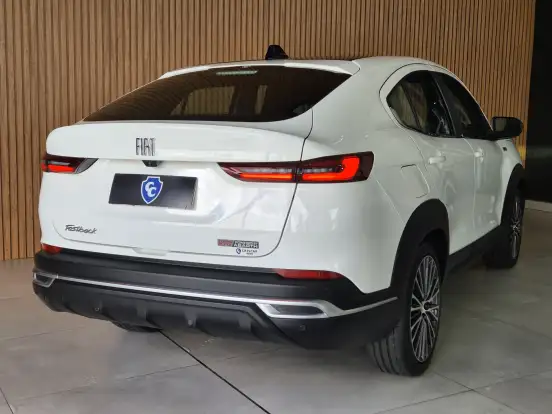 FIAT-FASTBACK-2023