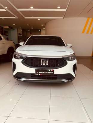 FIAT-FASTBACK-2022