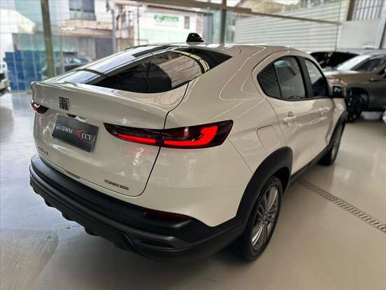 FIAT-FASTBACK-2024