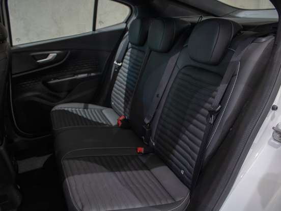 FIAT-FASTBACK-1.0 TURBO 200 HYBRID IMPETUS CVT FIAT-FASTBACK-2025