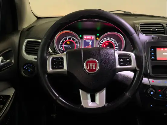 FIAT-FREEMONT-2.4 PRECISION 16V GASOLINA 4P AUTOMÁTICO FIAT-FREEMONT-2012