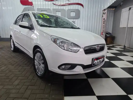 FIAT-GRAND SIENA-1.6 MPI ESSENCE 16V FLEX 4P MANUAL FIAT-GRAND SIENA-2014