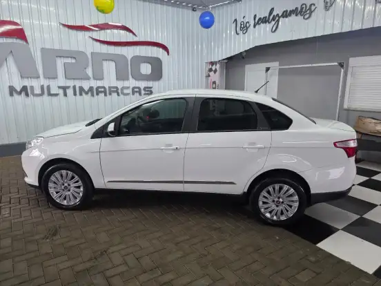 FIAT-GRAND SIENA-1.6 MPI ESSENCE 16V FLEX 4P MANUAL FIAT-GRAND SIENA-2014