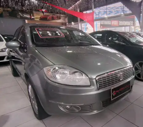 FIAT-LINEA-2010