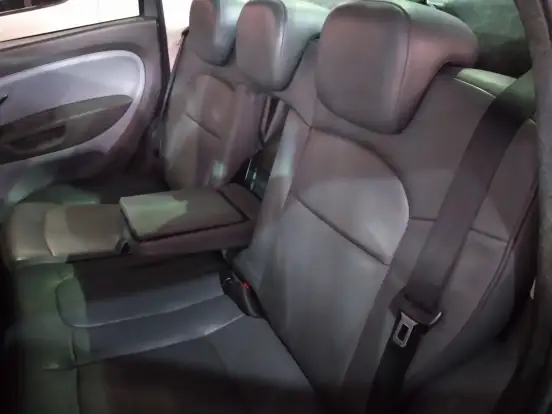 FIAT-LINEA-2010