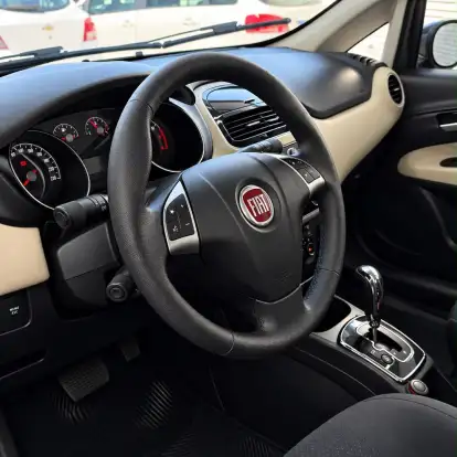 FIAT-LINEA-1.8 ESSENCE 16V FLEX 4P AUTOMATIZADO FIAT-LINEA-2015