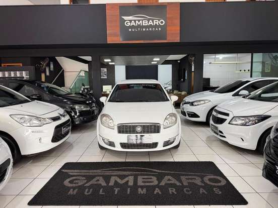 FIAT-LINEA-2013