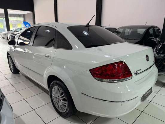 FIAT-LINEA-2013