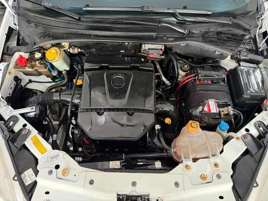 FIAT-LINEA-1.8 ESSENCE 16V FLEX 4P MANUAL FIAT-LINEA-2013