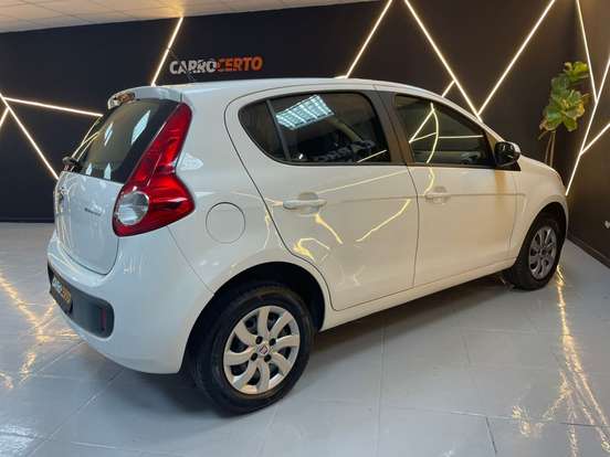 FIAT-PALIO-2014