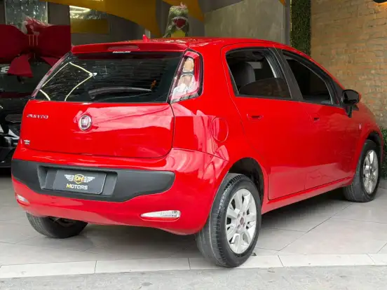 FIAT-PUNTO-2014